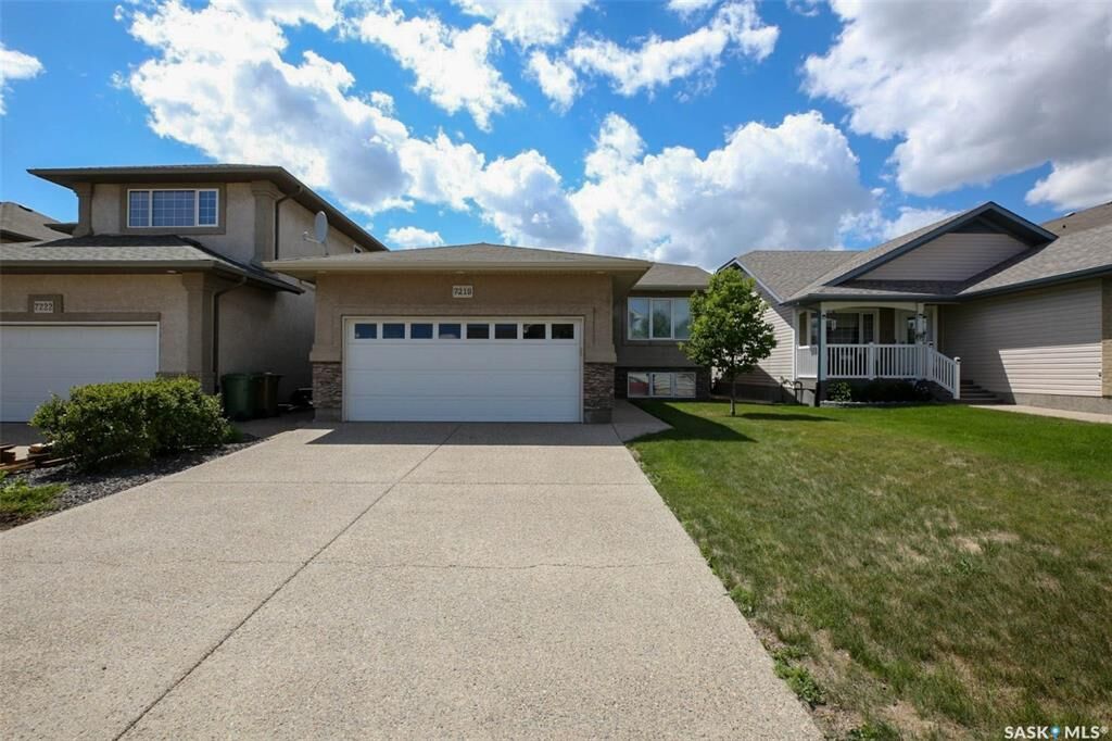 Property Photo:  7218 Wascana Cove Way  SK S4V 3G2 