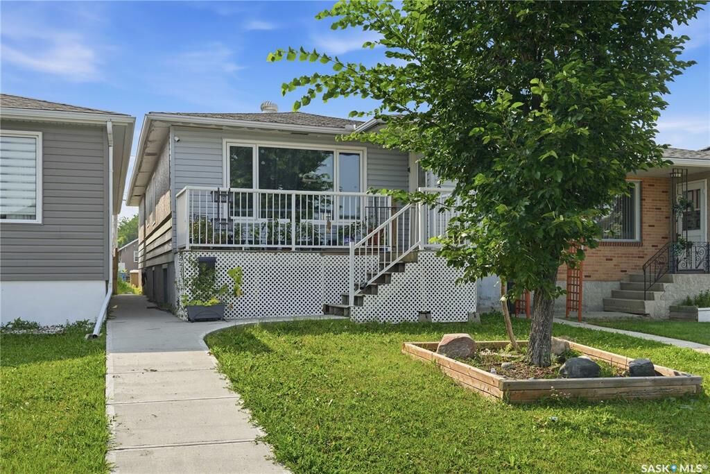 Property Photo:  2232 McAra Street  SK S4N 2W1 