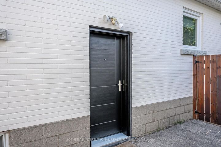 Property Photo:  12 Peel Street S  ON L9H 3E2 