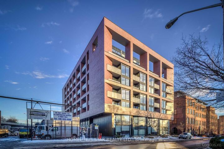 383 Sorauren Avenue 310 — photo 1
