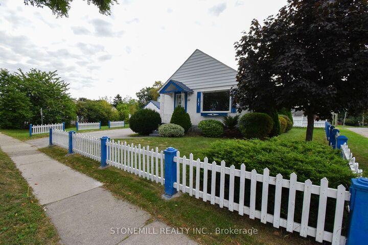Property Photo:  272 Carlton Street  ON L2N 1B9 