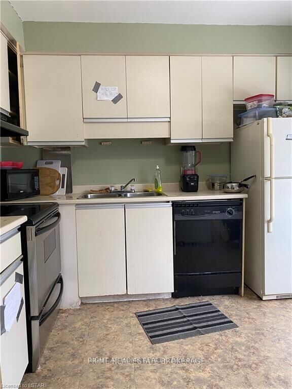 Property Photo:  595 Third Street N  ON N5V 4A1 