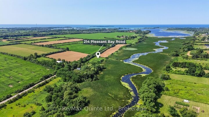 Property Photo: 214 Pleasant Bay Road ON K0K 2J0