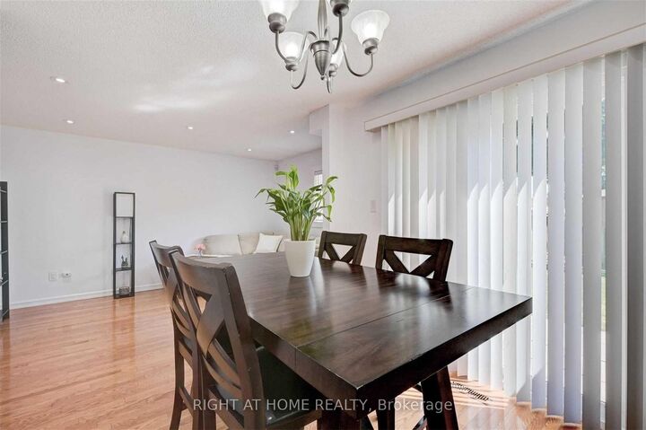 Property Photo:  121 Radford Drive  ON L1T 2C3 