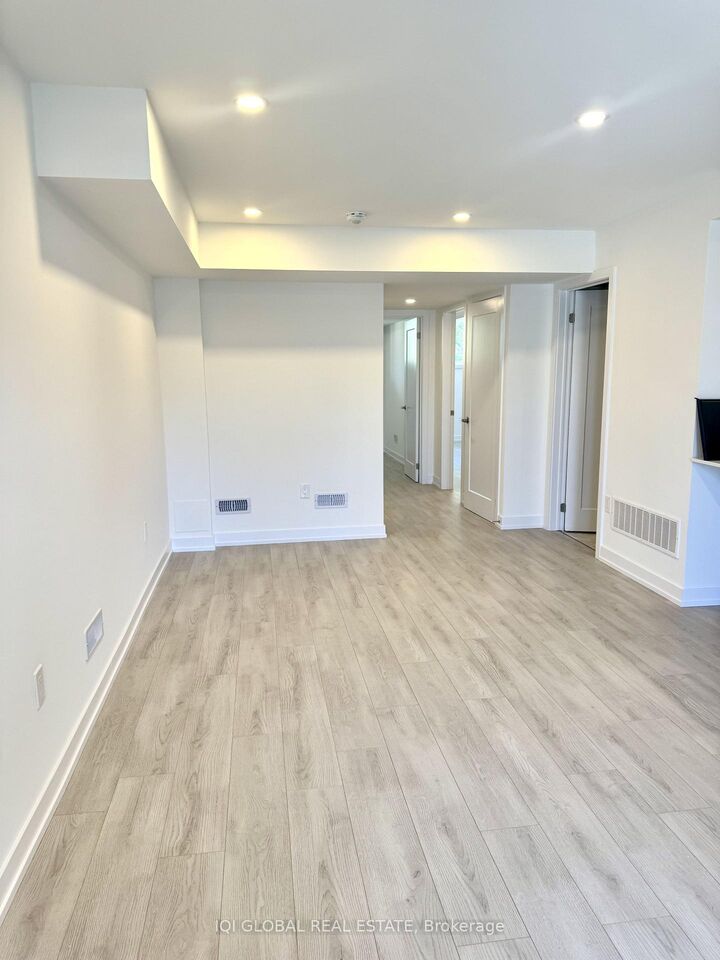 Property Photo: 42 Lowes Road W 123 ON N1G 0H4