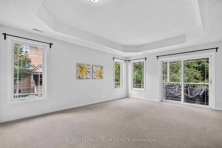 Property Photo: 355 Paseo Private 3 ON K2G 4N7