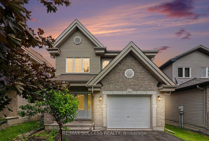 257 Mica Crescent — photo 1