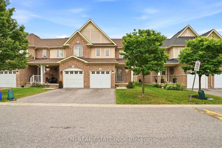 Property Photo: 460 Woodmount Drive 7 ON L1K 0K3