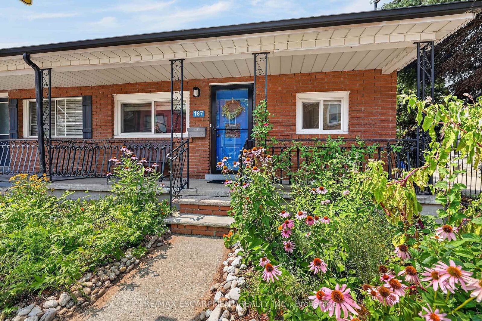 Property Photo:  187 Ray Street N  ON L8R 2Y3 