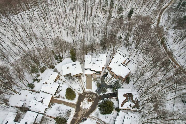 Property Photo:  58 Timberlane Drive  ON M3H 1J4 