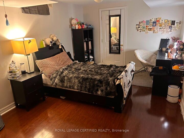 Photo de la propriété:  31 Everingham Circle Bsmt  ON L6R 0R7 