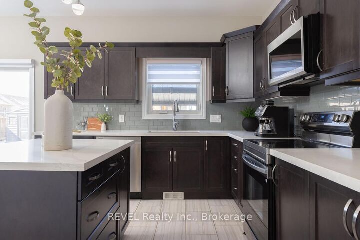 Property Photo: 7819 Pender Street ON L2G 0H3
