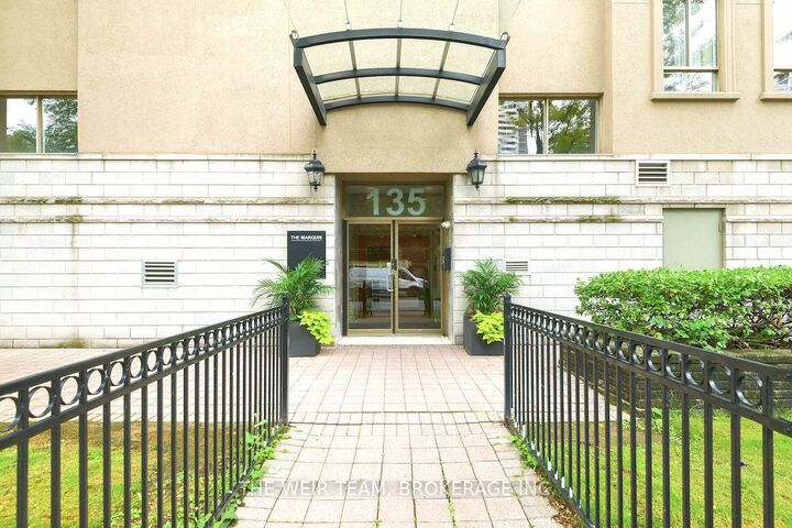 Property Photo: 135 Maitland Street 202 ON M4Y 1E5