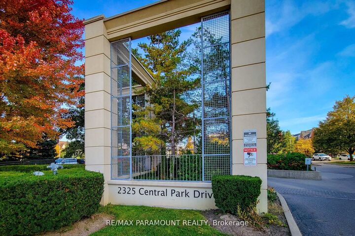 Property Photo:  2325 Central Park Drive 1102  ON L6H 0E2 