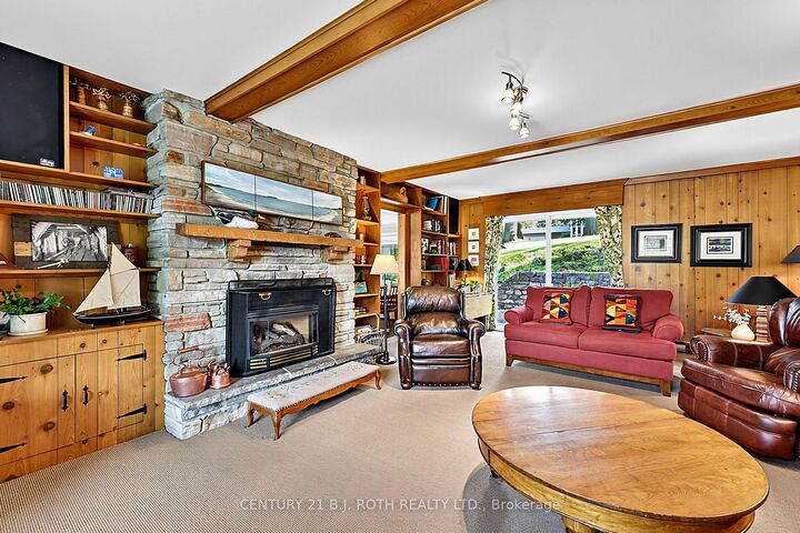 Property Photo: 140 Shanty Bay Road ON L4M 1E3