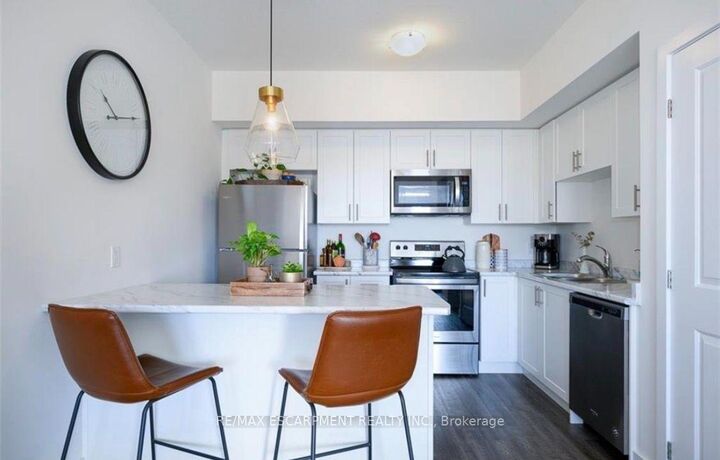 Property Photo:  261 Skinner Road 14  ON L8B 1W6 