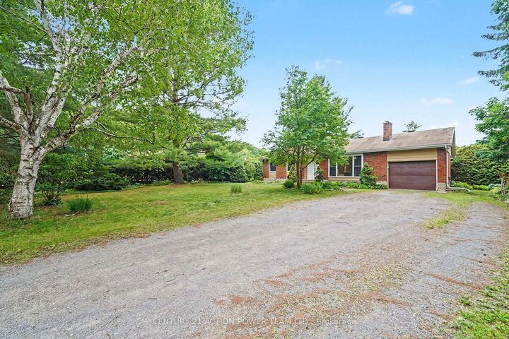 Property Photo: 931 Kevin Crescent ON K4C 1C5
