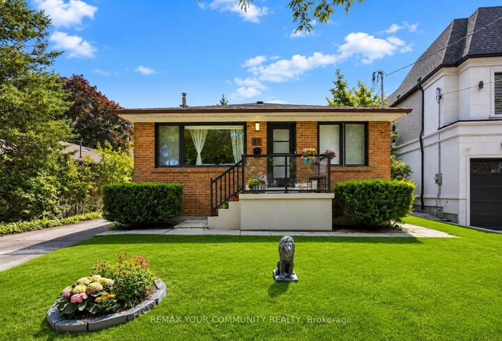 Property Photo: 71 Centre Avenue Main Floor ON M2M 2L4
