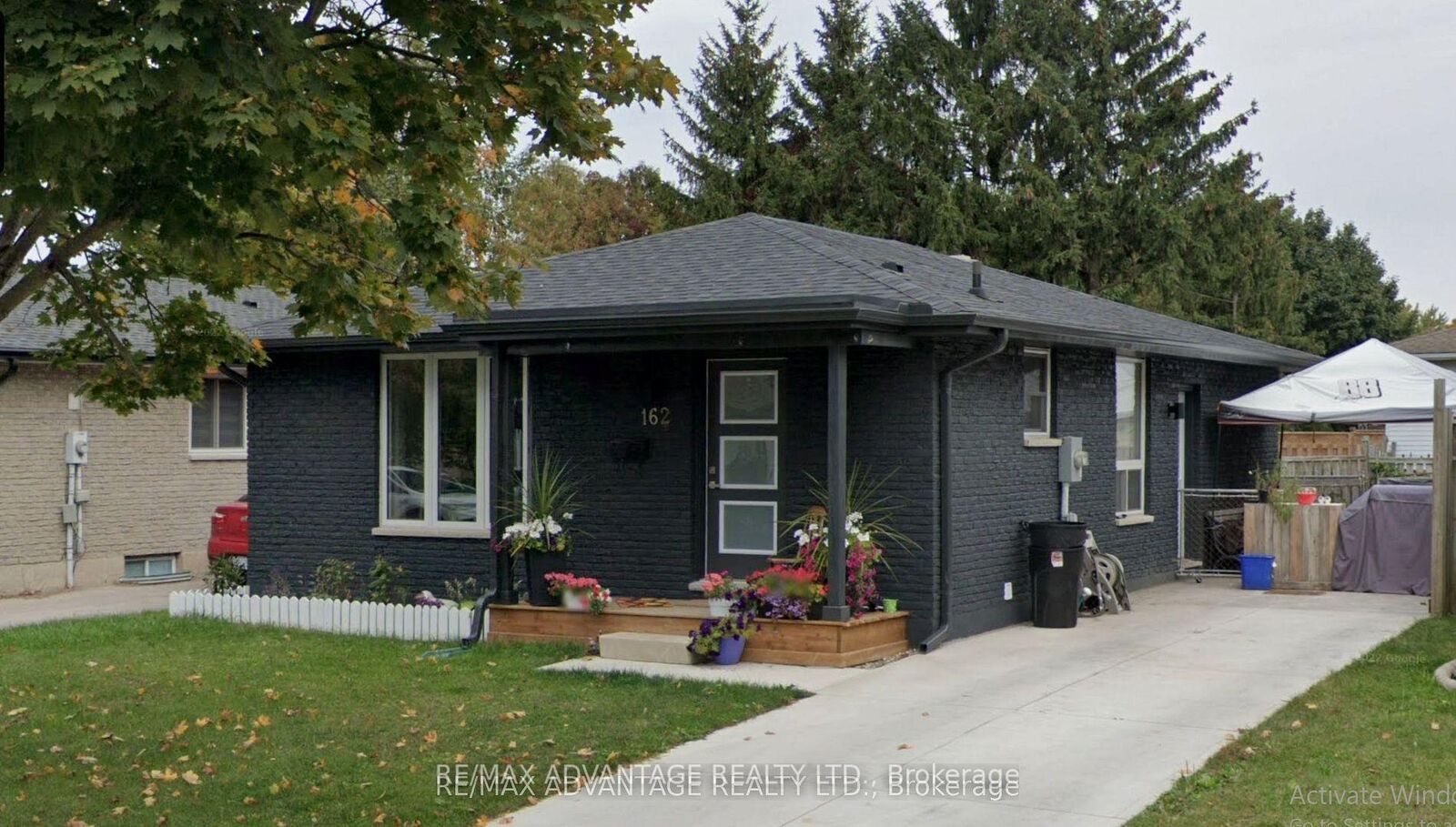 Property Photo:  162 Speight Boulevard Main  ON N5V 3J5 