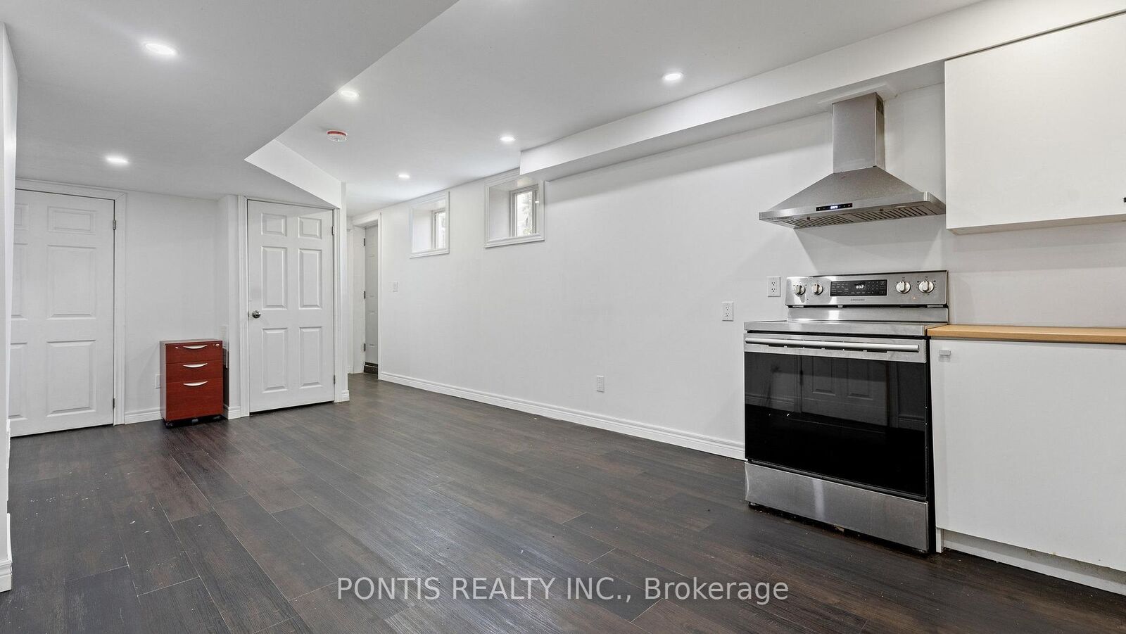 Property Photo:  22 Mercer Avenue Lower  ON N3T 0H1 