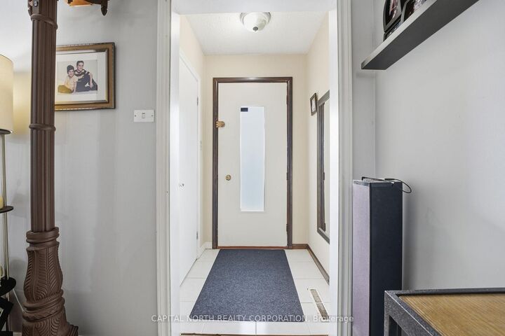 Property Photo:  120 Stone Church Road W  ON L9B 1A3 