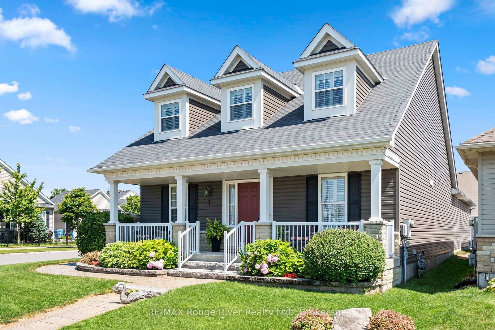 Property Photo: 1 Greenaway Circle ON L1A 0B9