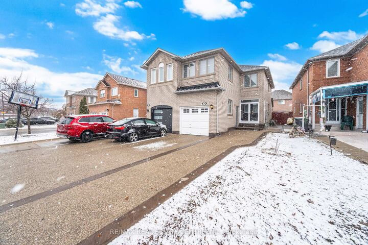 Property Photo: 28 Mount Fuji Crescent ON L6R 2L3