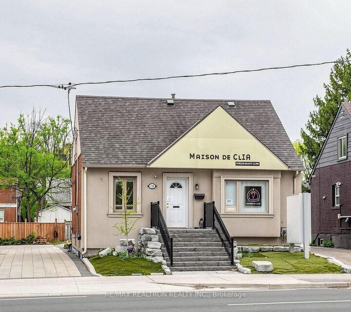 99 Sheppard Avenue E — photo 1
