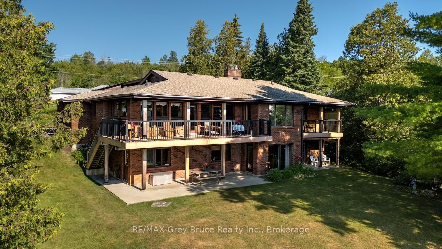 Property Photo: 491 Balmy Beach Road ON N4K 5N4