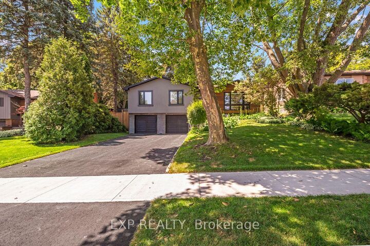 Property Photo:  1410 Petrie Way  ON L5J 1G5 