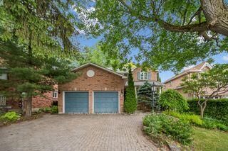 Property Photo:  428 Union Street W  ON N1M 1V7 