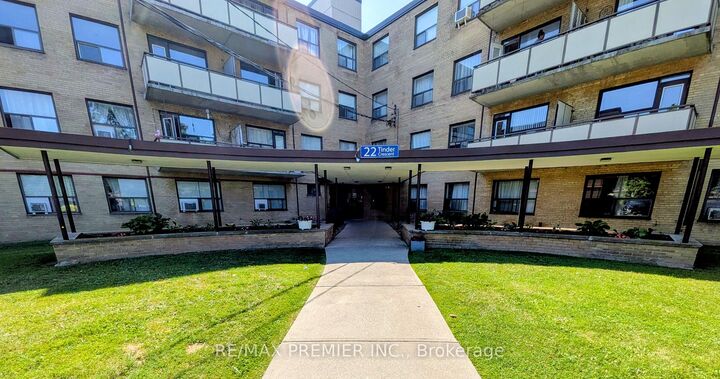 Property Photo:  22 Tinder Crescent 307  ON M4A 1L6 