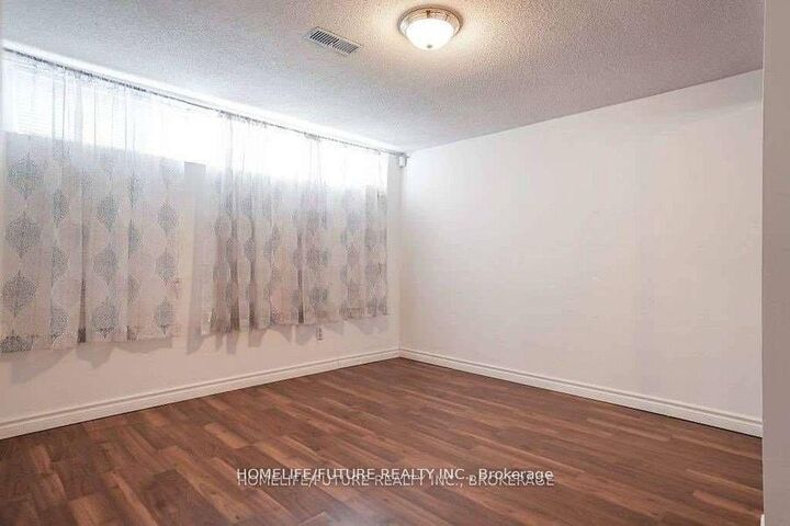 Property Photo:  48 Farmcrest Drive Bsmt  ON M1T 1B9 