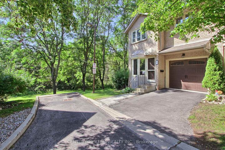 Property Photo: 27 Anderson Place ON L4G 6G4
