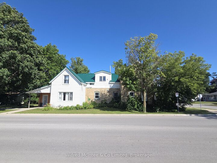 Property Photo: 569 Eugenie Street ON N0H 2C0