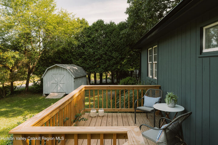 Property Photo:  19 Alta Vista  NY 12414 
