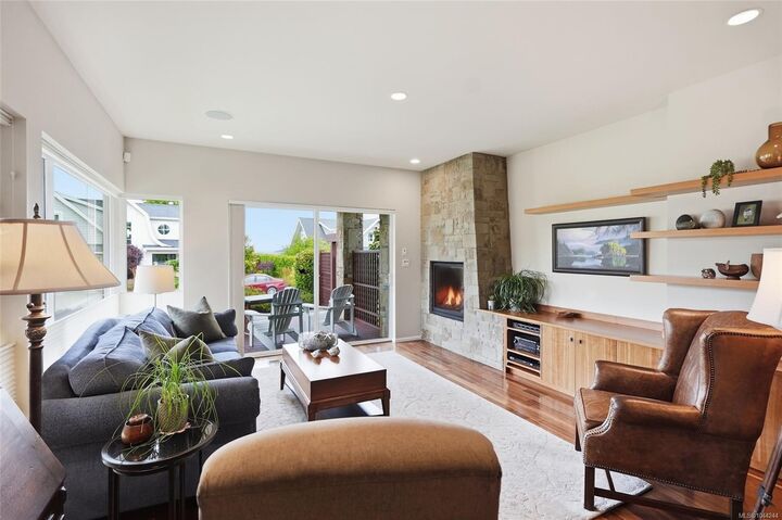 Property Photo: 880 Bluffs Dr BC V9K 0A2