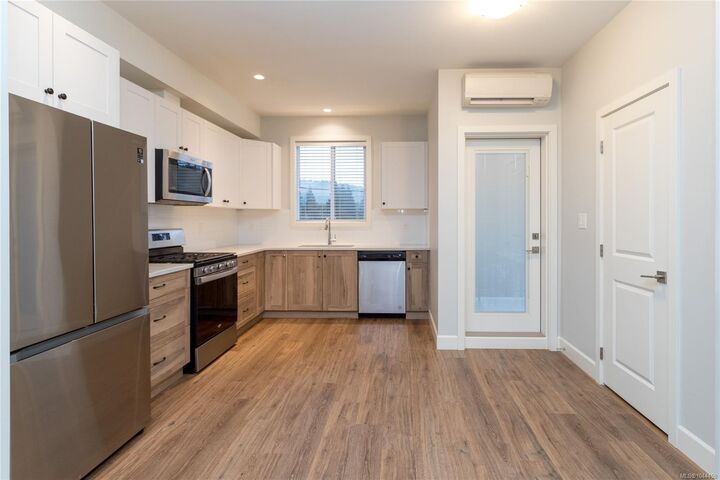Property Photo: 3351 Luxton Rd #1206 BC V9C 0P2