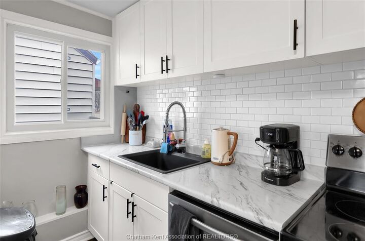Property Photo: 14 McNaughton Avenue ON N8A 1R8