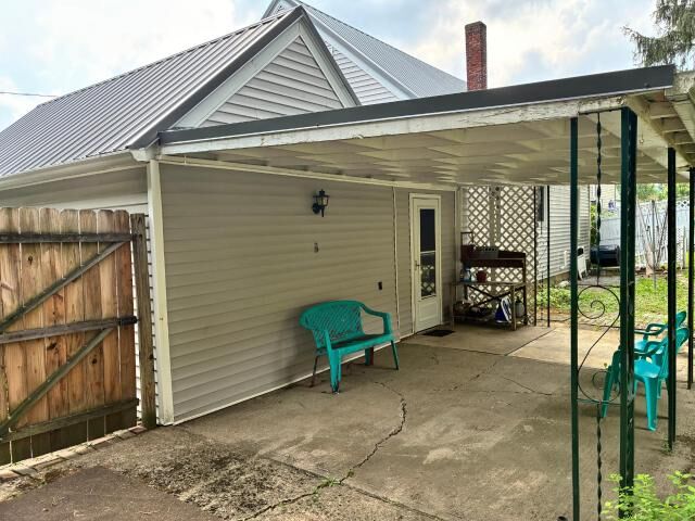 Property Photo: 705 Cornplanter Avenue PA 16365