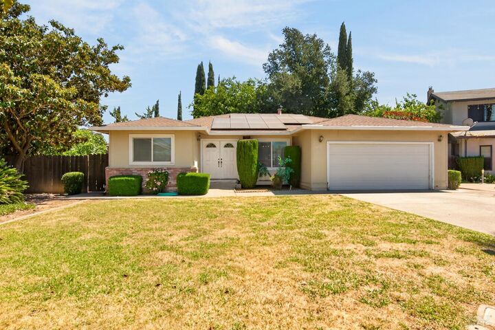 Property Photo: 580 Flores Court CA 94533