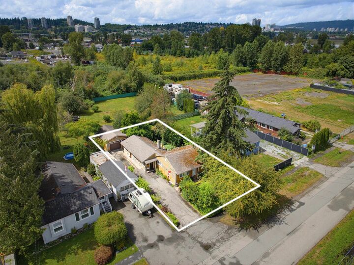11447 125A Street — photo 1