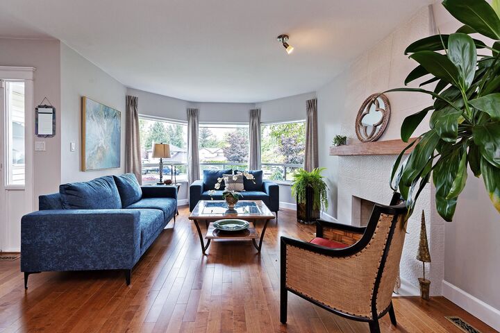 Property Photo: 18289 58A Avenue BC V3S 7G1
