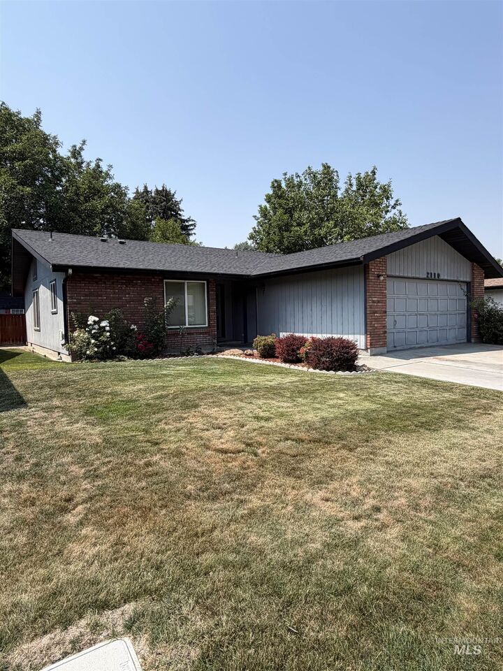 Property Photo:  2110 Brookside Dr.  ID 83605 