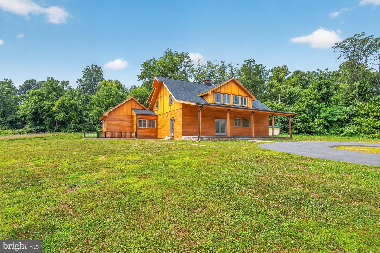 Property Photo:  38217 Mountain Air Lane  VA 20180 