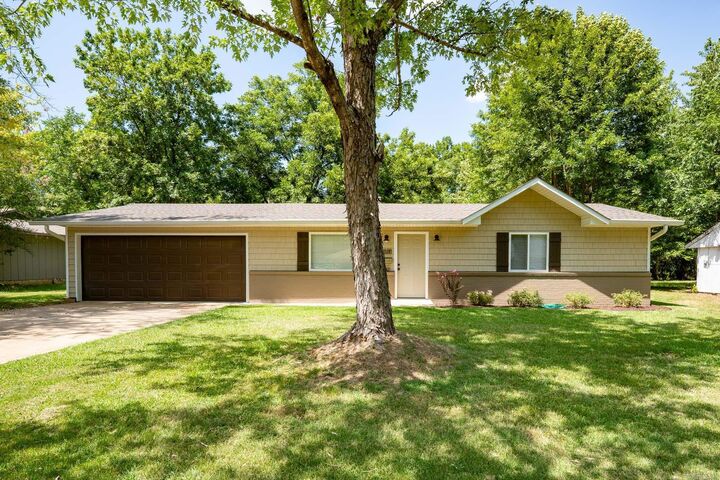 Property Photo:  2114 Arkansas Avenue  AR 72034 