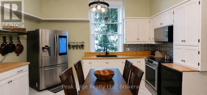 Property Photo:  4 George Street  ON N0G 2V0 
