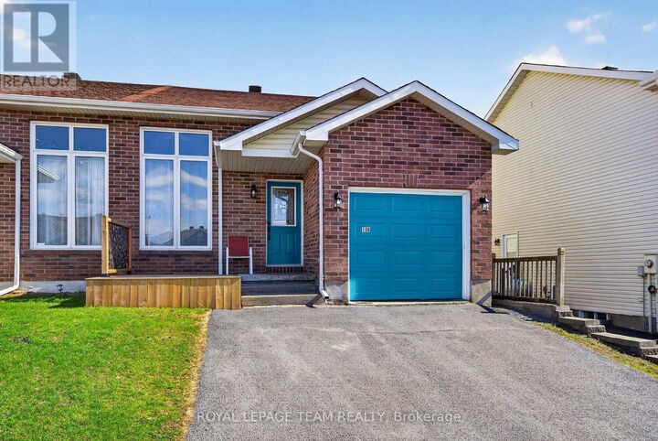 Property Photo:  106 Hemlock Crescent  ON K6H 7L7 