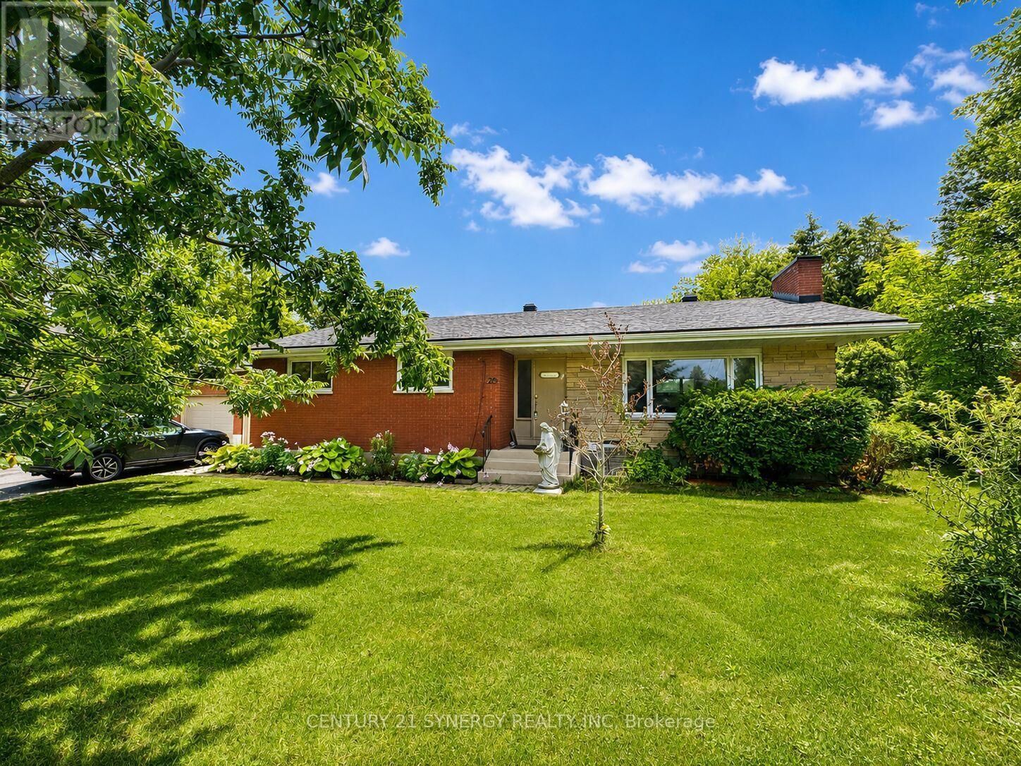 Property Photo:  26 Turtleback Way  ON K2S 1P8 