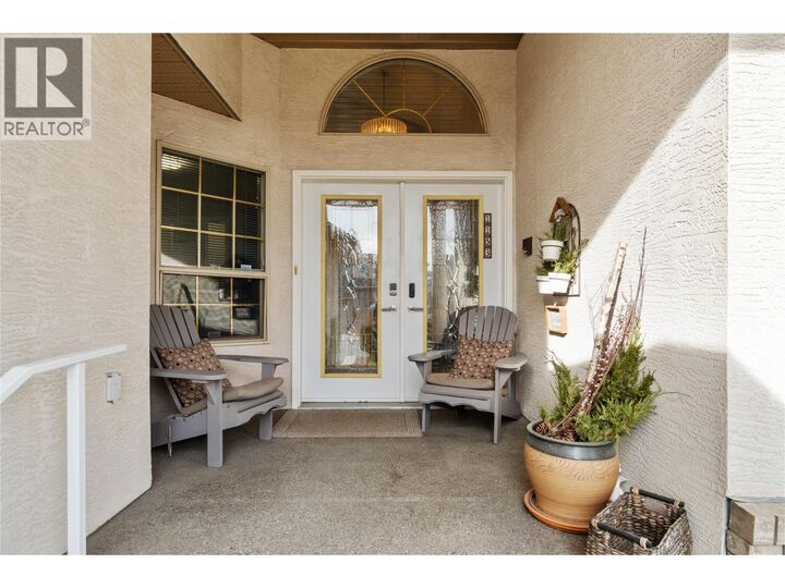 Property Photo: 1153 14th Street BC V2B 8K7